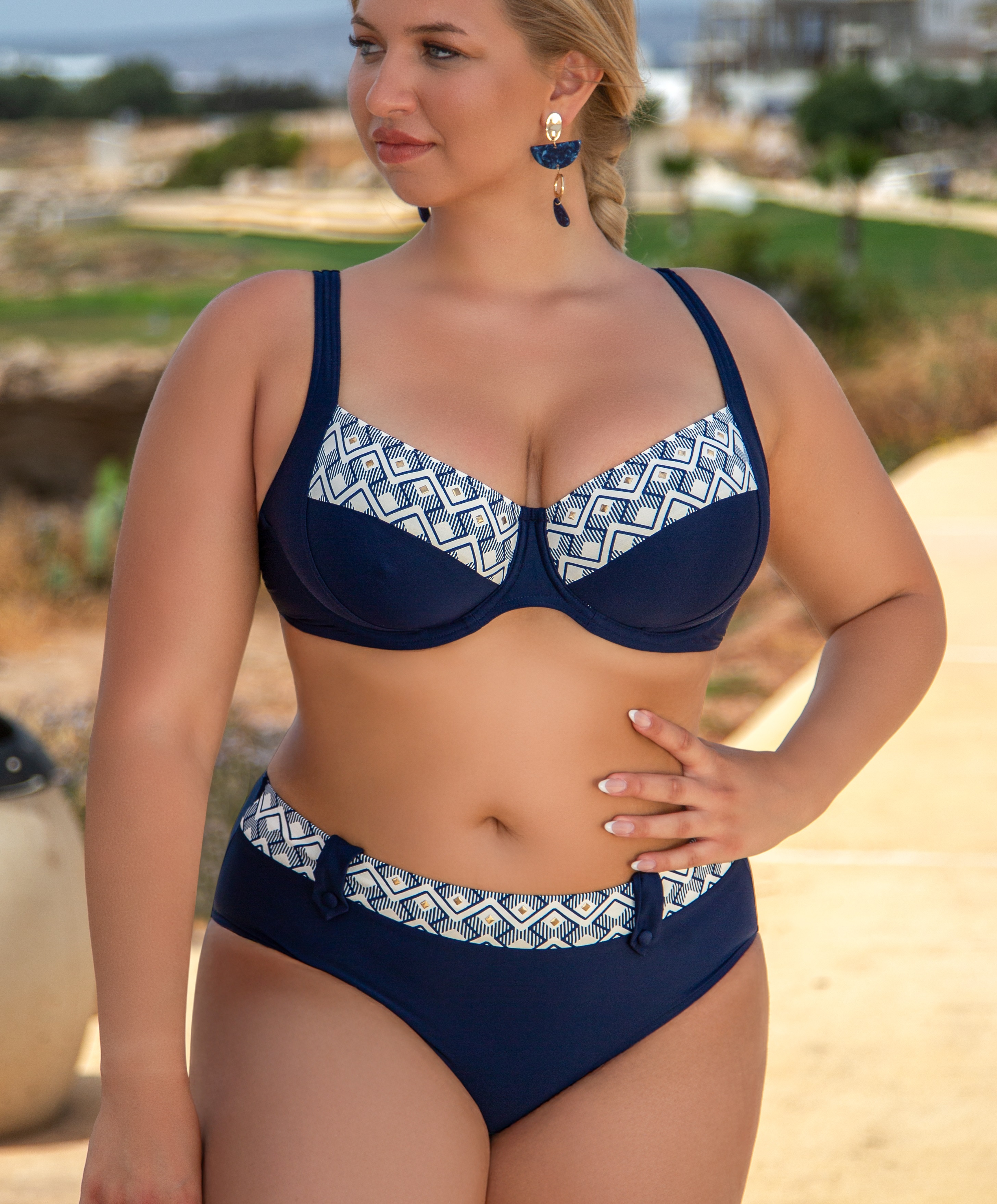 Bahama 12102673 420412